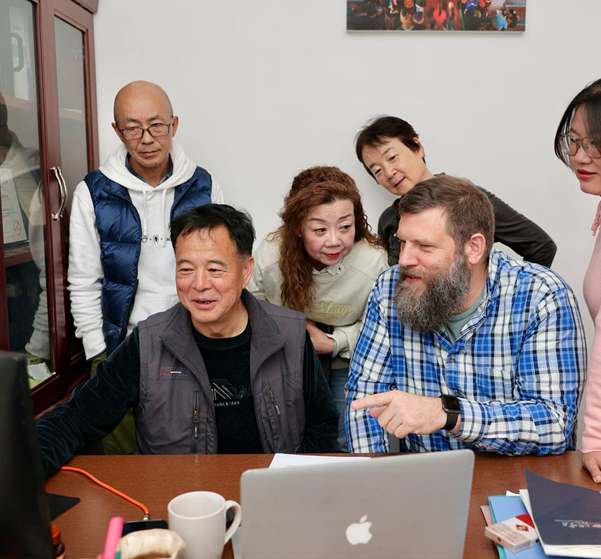 加强与全球旅游市场的联系